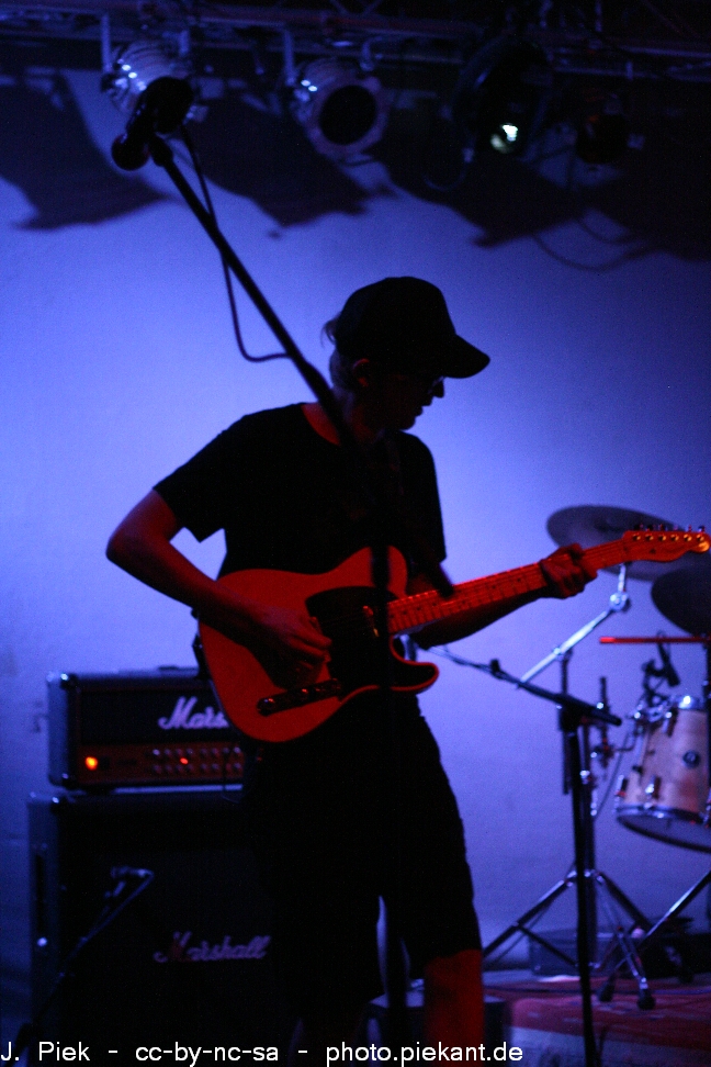 20120608AliensAteMyMom low 06