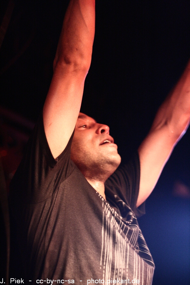 DED02.05.12Cologne low 39