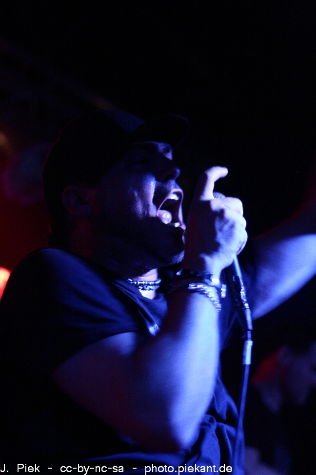 DED02.05.12Cologne low 54