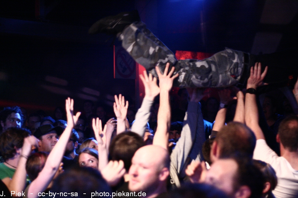 DED02.05.12Cologne low 57