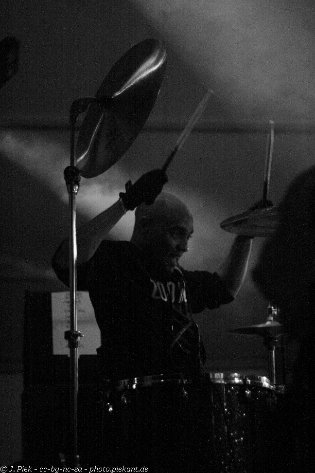 20120908 DEDHalle low 03