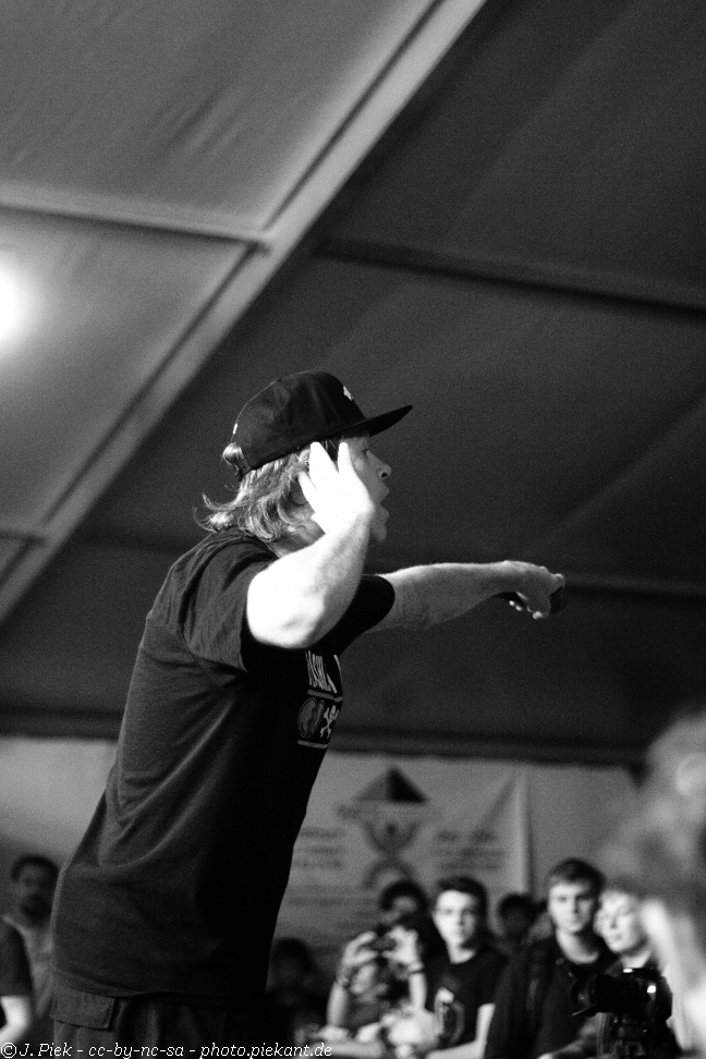 20120908 DEDHalle low 05