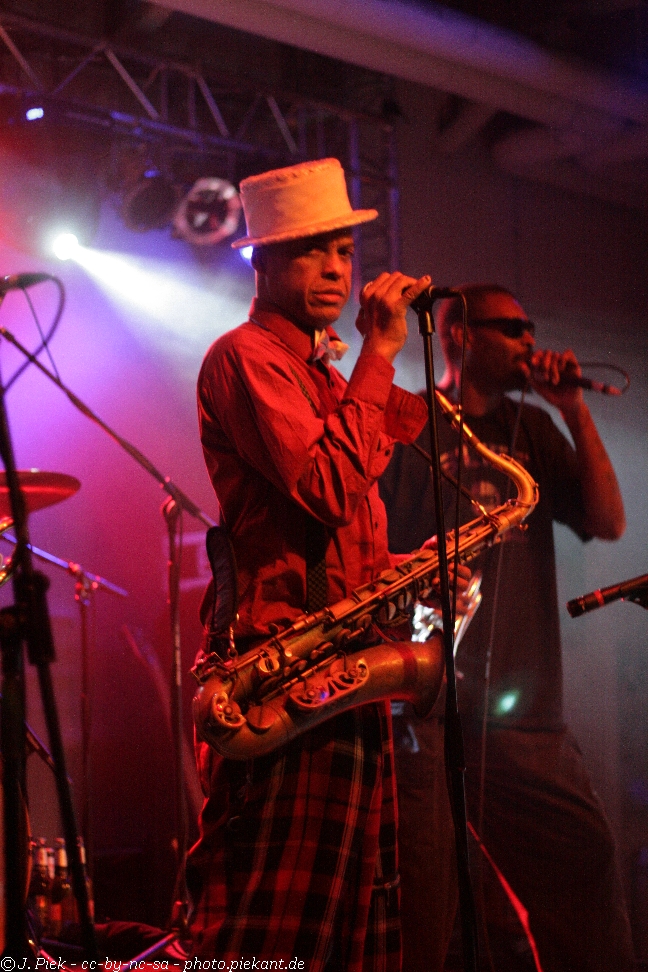 20121119 Fishbone low 04