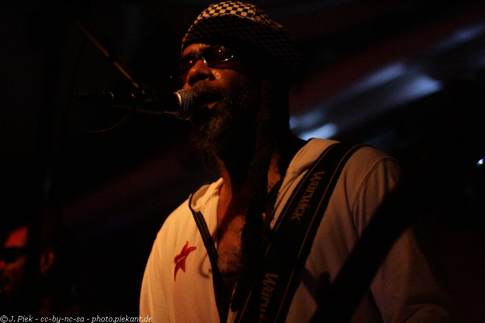 20121119 Fishbone low 54