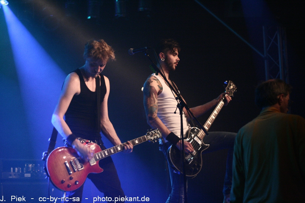20120430JollyRogerLuenen low 08