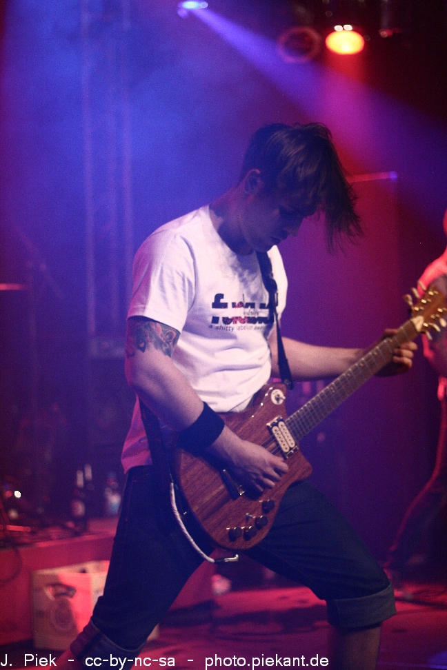 20120430JollyRogerLuenen low 18