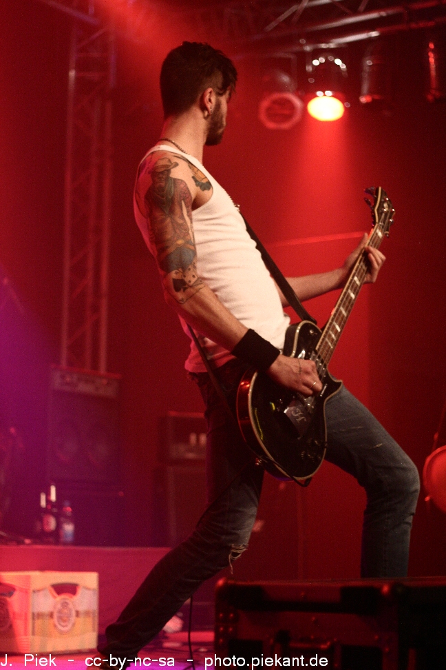 20120430JollyRogerLuenen low 21