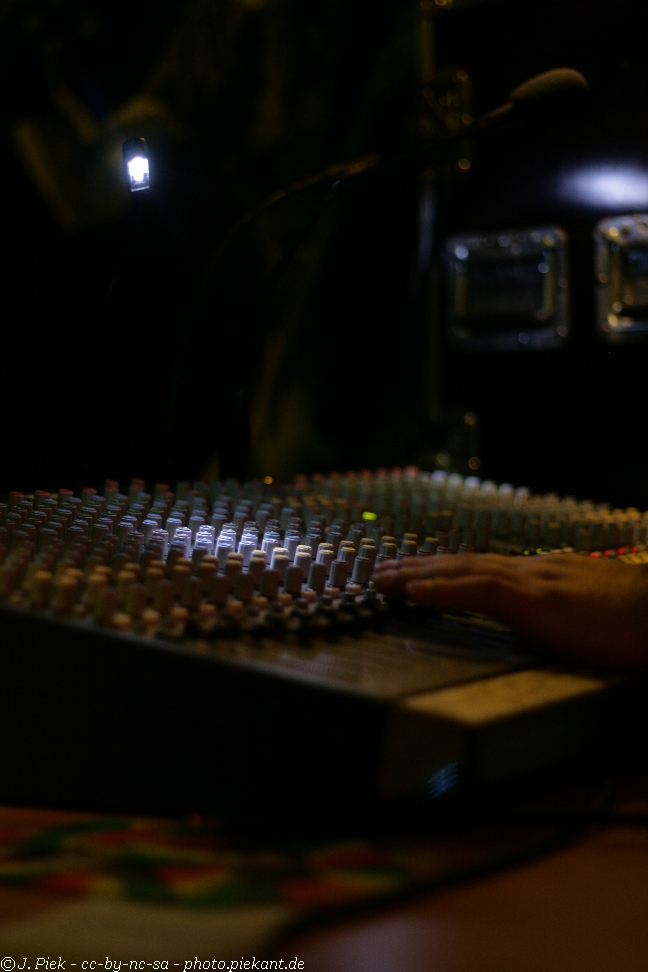 2012 12 15 HeavyMetalNightM8 low 030