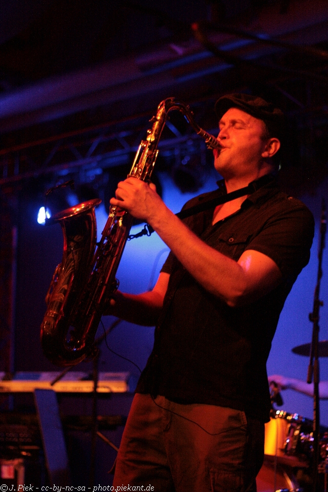 20121119 ngobo low 04