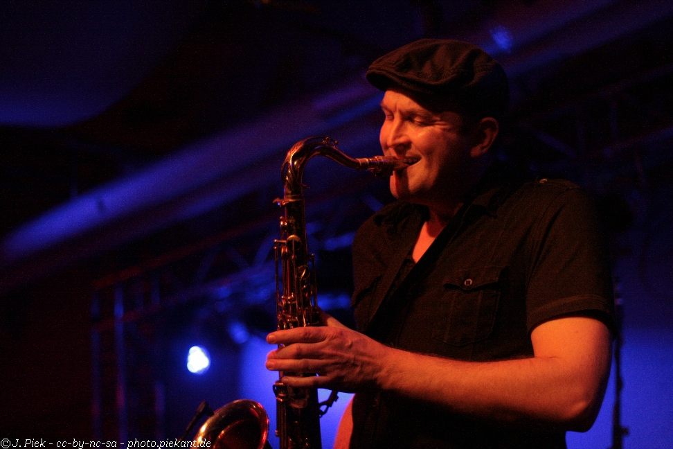 20121119 ngobo low 06