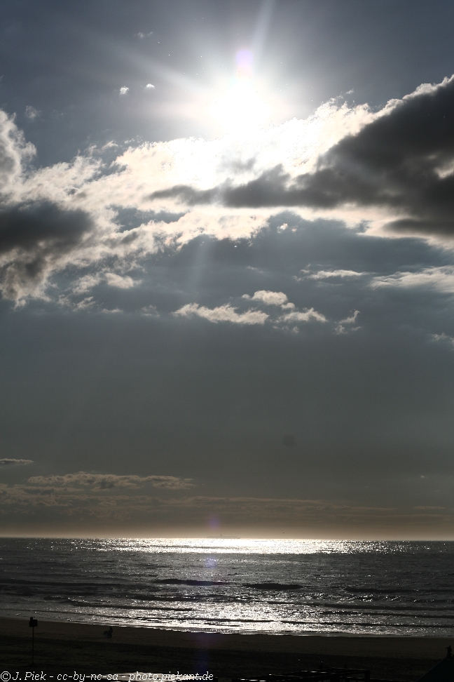 20120429 TAM low 29