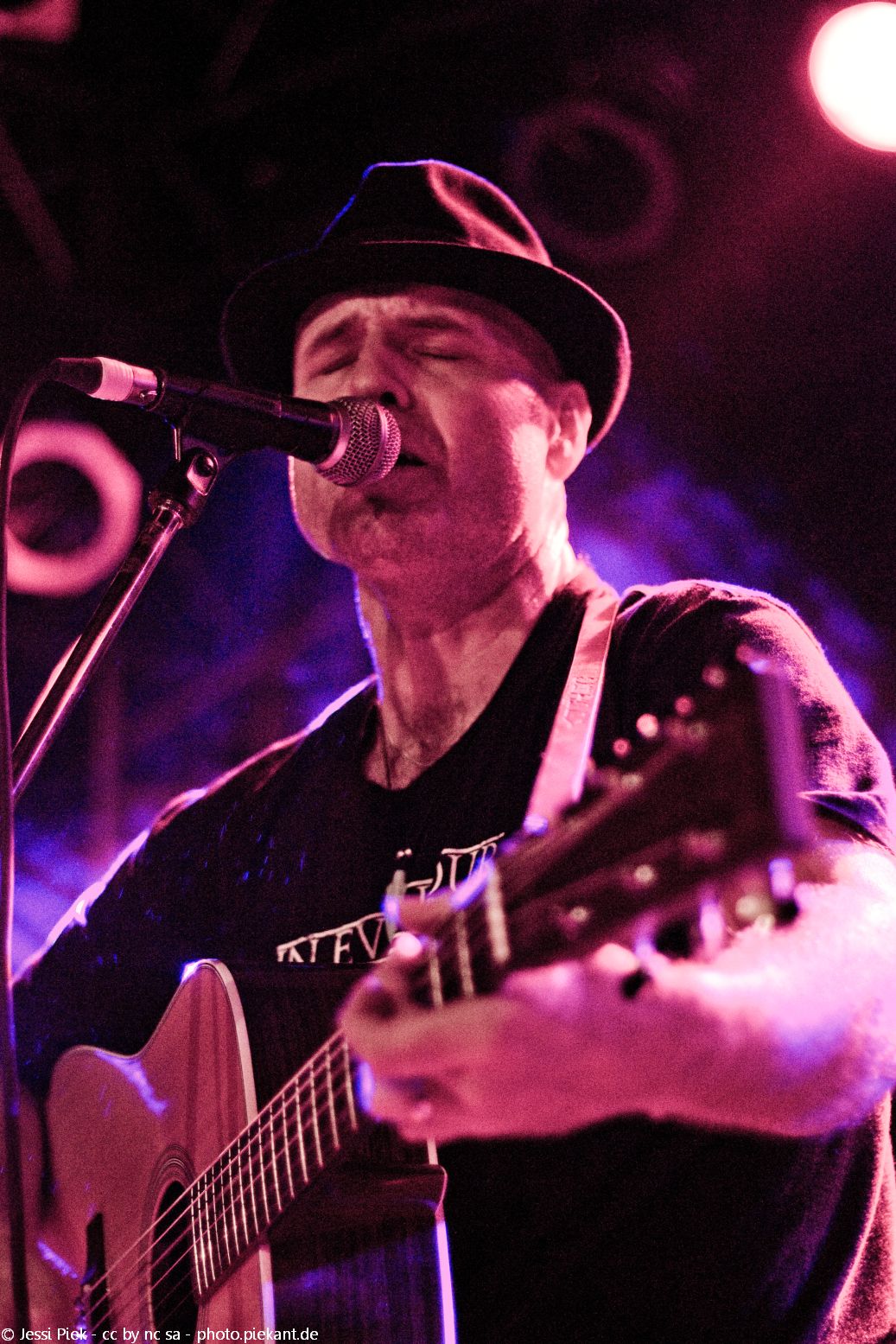 2013 12 15 USBombsCologne low 02